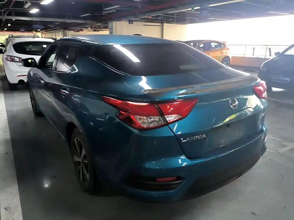 Nissan Bluebird 2016 1.6L Manual Cool Edition — миниатюра 5