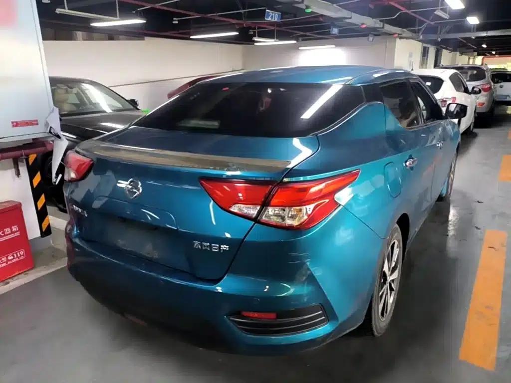 Nissan Bluebird 2016 1.6L Manual Cool Edition — миниатюра 7