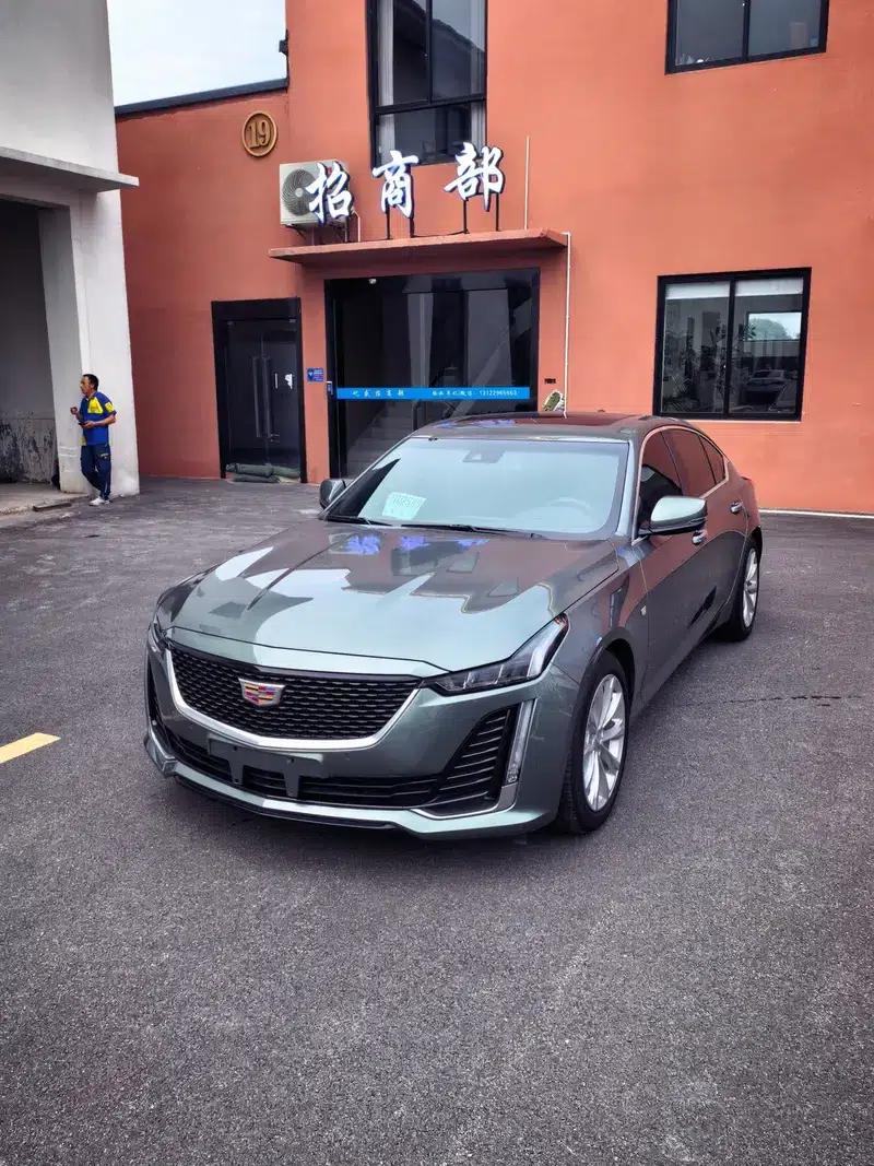 2022 Cadillac CT5 28T Luxury — миниатюра 1