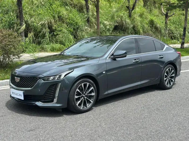 2022 Cadillac CT5 28T Premium — миниатюра 1