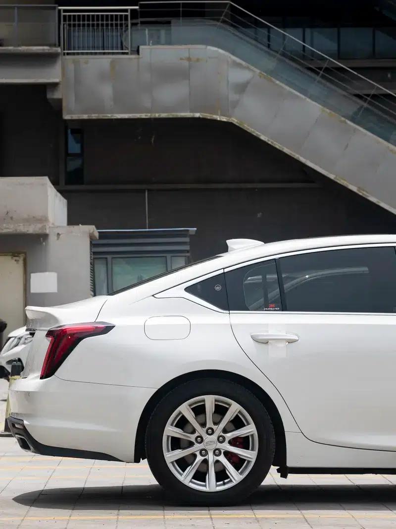Cadillac CT5 2020 Facelift 28T Fashion Model — миниатюра 12
