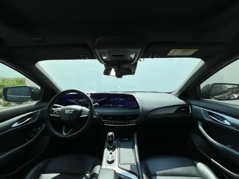 2024 Cadillac CT5 28T Luxury Pro — миниатюра 11