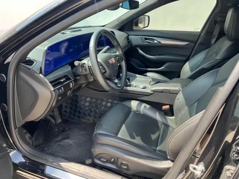 2024 Cadillac CT5 28T Luxury Pro — миниатюра 15