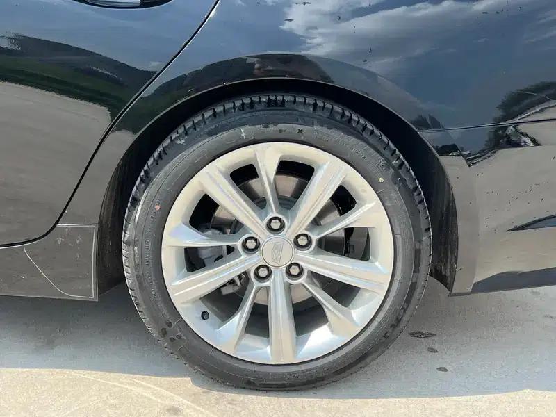2024 Cadillac CT5 28T Luxury Pro — миниатюра 6