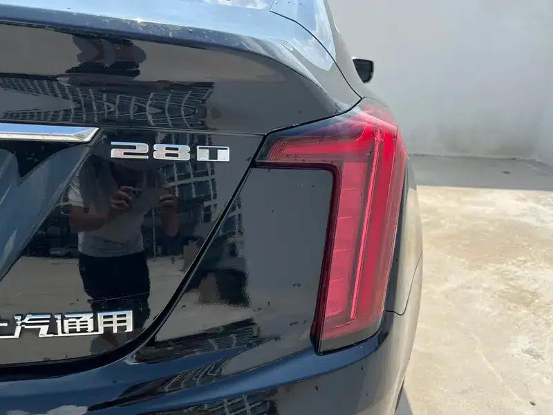 2024 Cadillac CT5 28T Luxury Pro — миниатюра 10