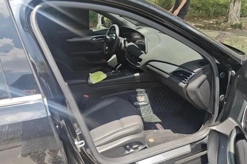 2024 Cadillac CT5 28T Luxury Pro — миниатюра 11