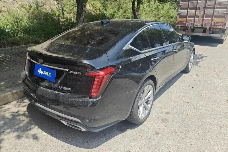 2024 Cadillac CT5 28T Luxury Pro — миниатюра 3