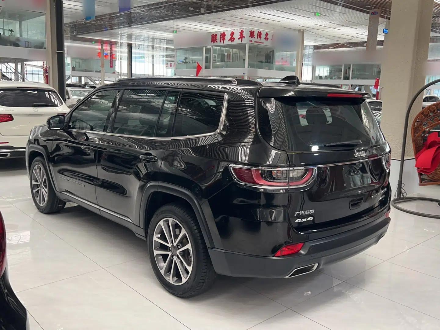 Jeep Grand Commander 2018 2.0T Four-Wheel Drive Enjoyment Edition China VI — миниатюра 2