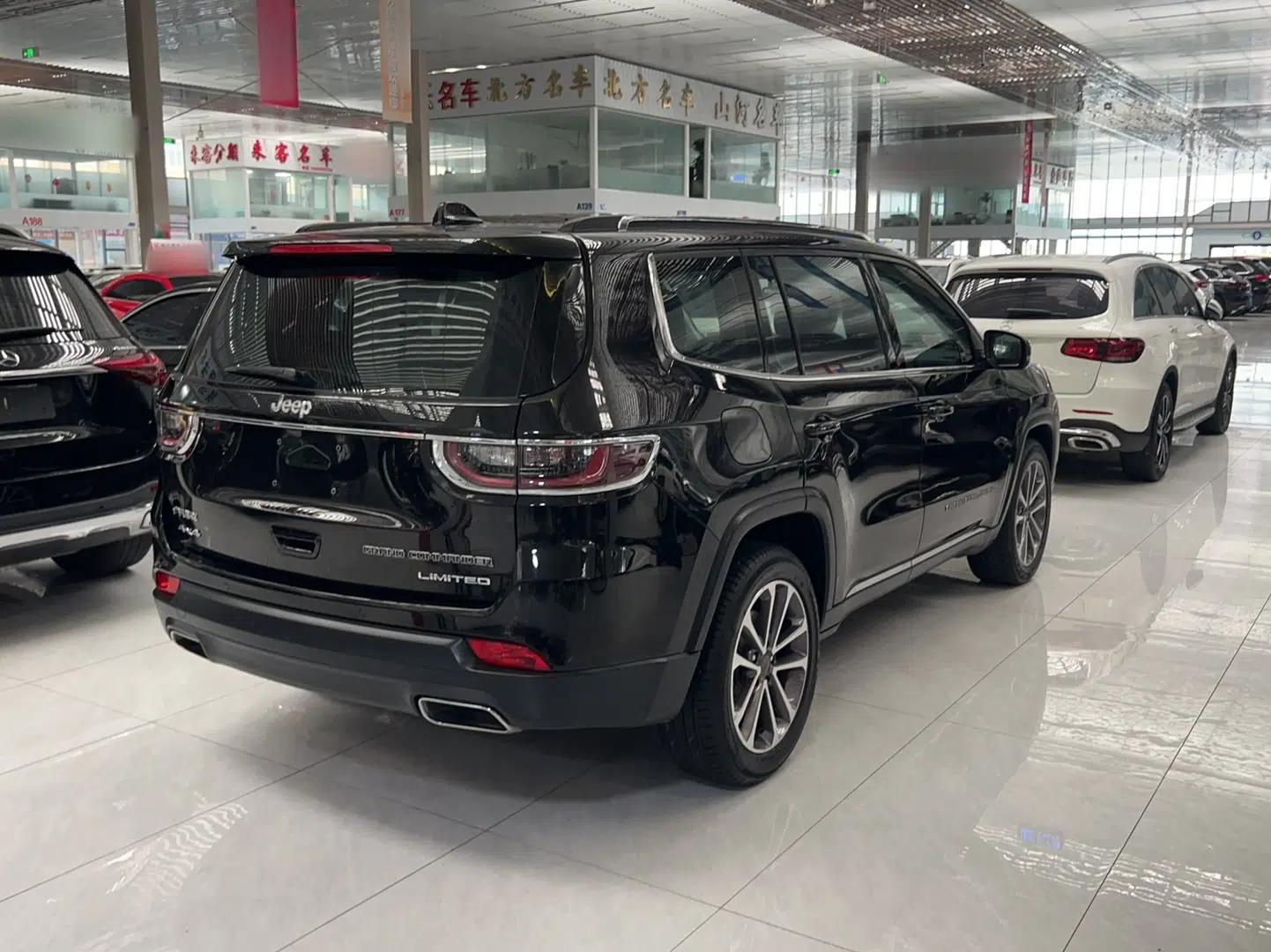 Jeep Grand Commander 2018 2.0T Four-Wheel Drive Enjoyment Edition China VI — миниатюра 3