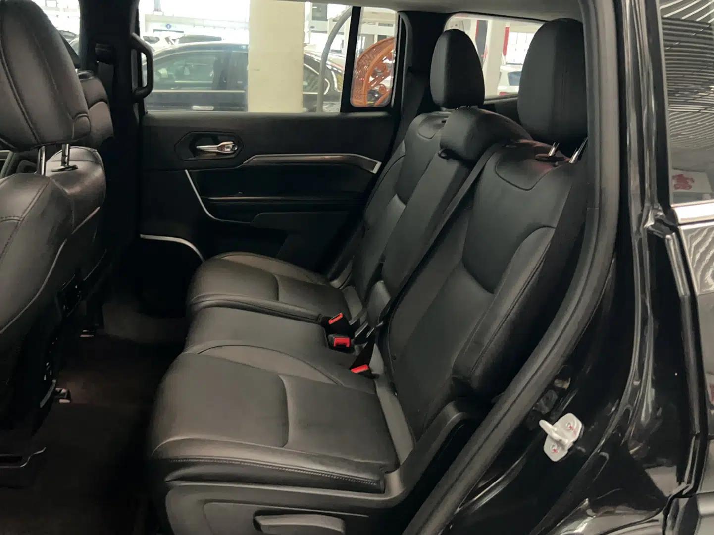 Jeep Grand Commander 2018 2.0T Four-Wheel Drive Enjoyment Edition China VI — миниатюра 9