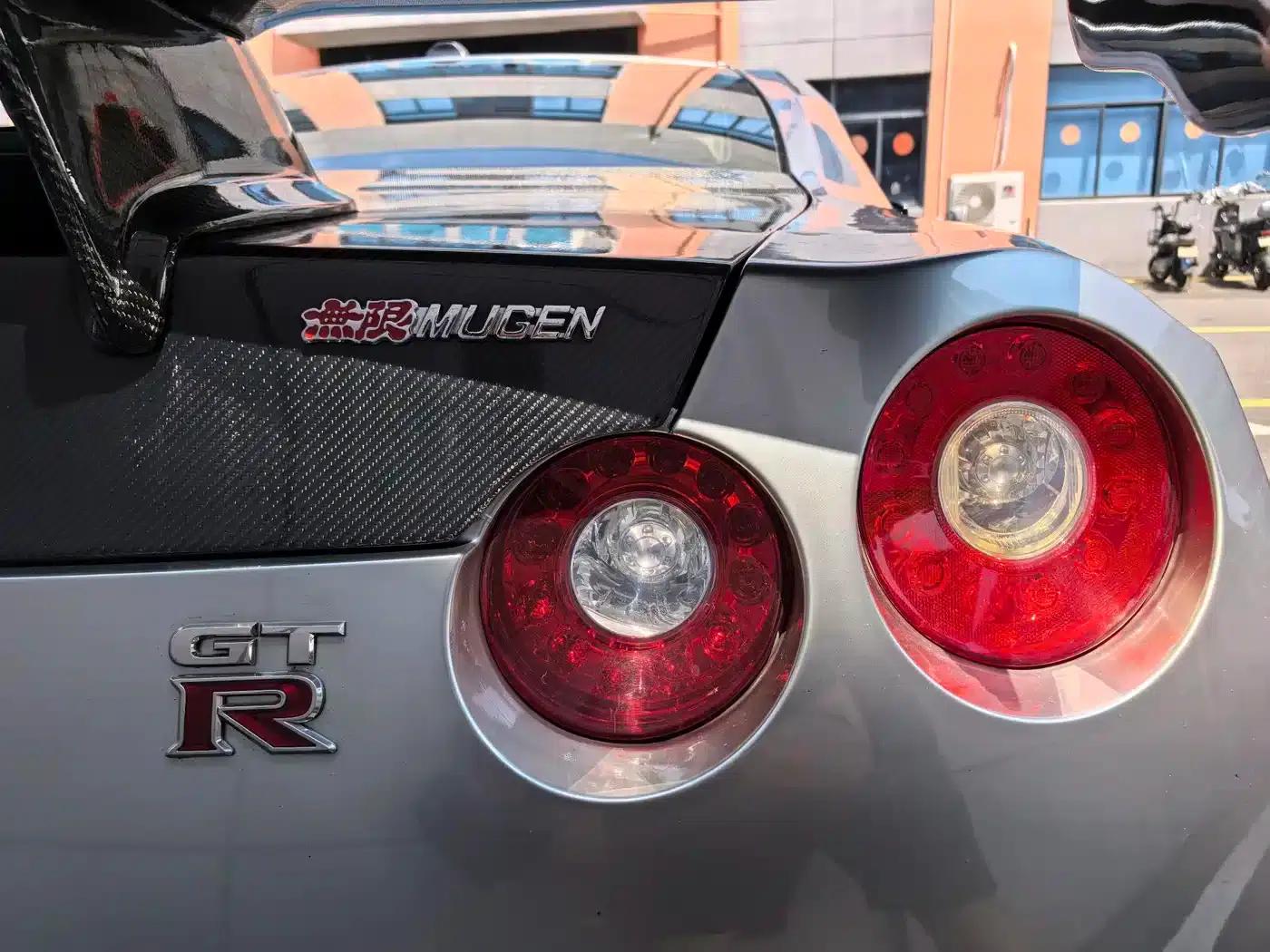 2012 Nissan GT-R 3.8T Premium Edition — миниатюра 11