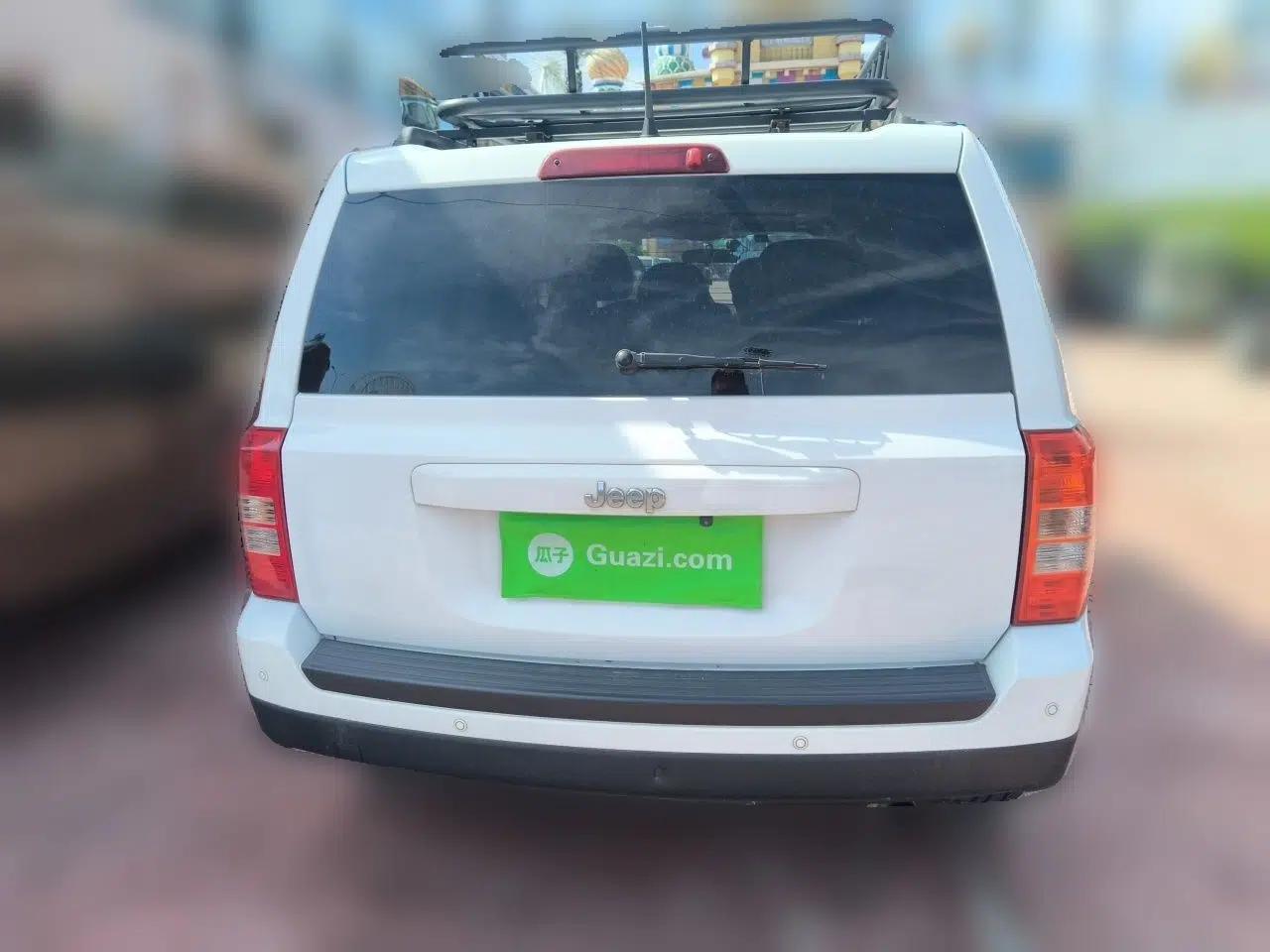 Jeep Patriot 2014 2.4L Sport Edition — миниатюра 5