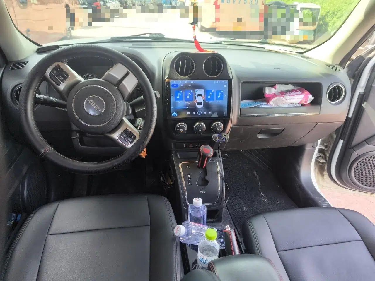 Jeep Patriot 2014 2.4L Sport Edition — миниатюра 9