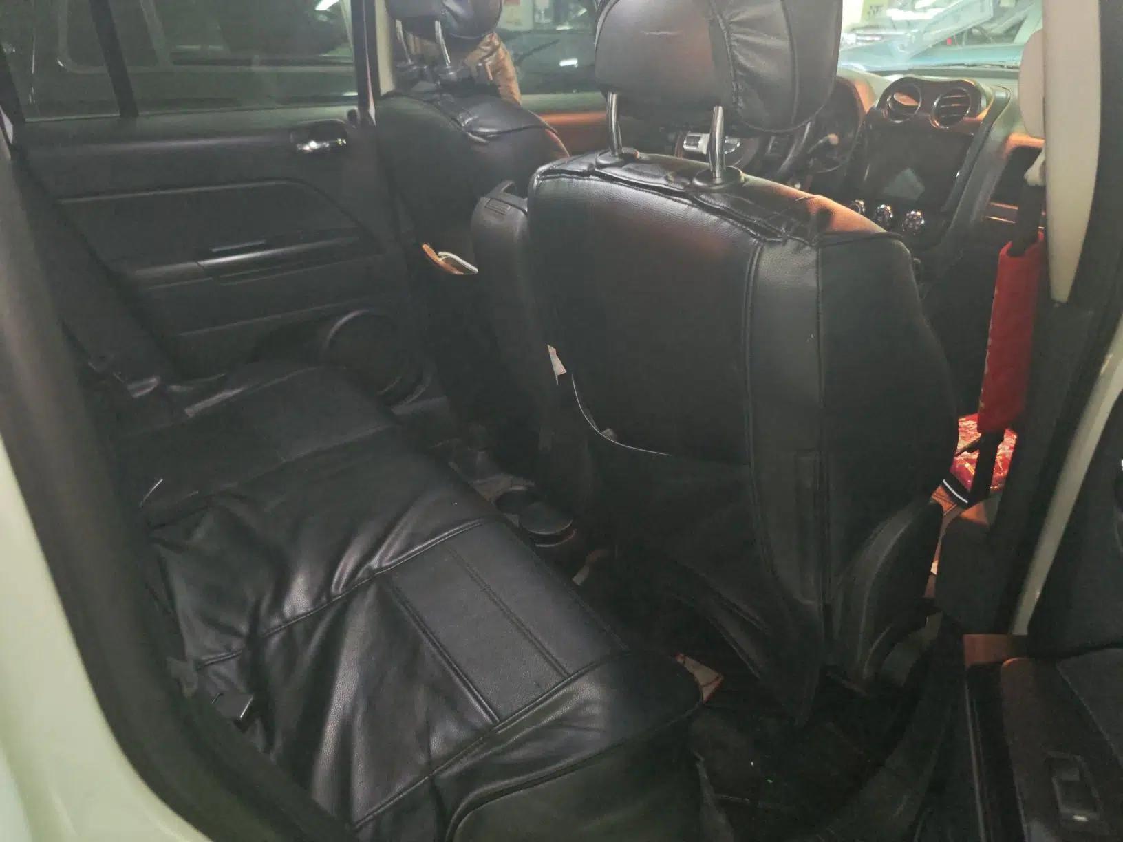 Jeep Patriot 2014 2.4L Sport Edition — миниатюра 16