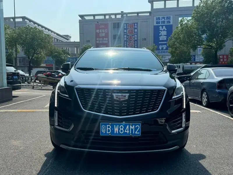 Cadillac XT5 2023 2.0T 2WD Fashion Edition — миниатюра 2