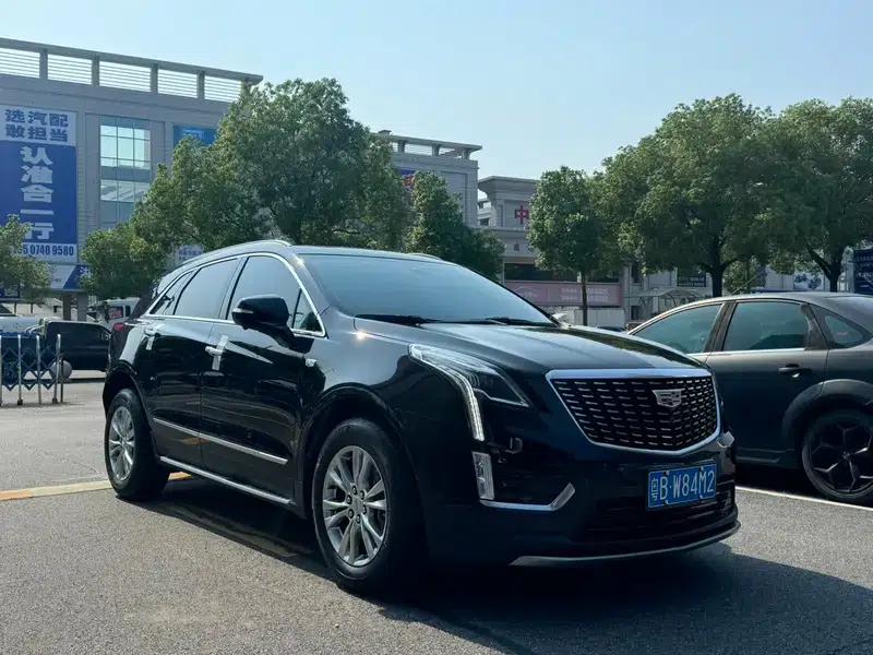 Cadillac XT5 2023 2.0T 2WD Fashion Edition — миниатюра 3
