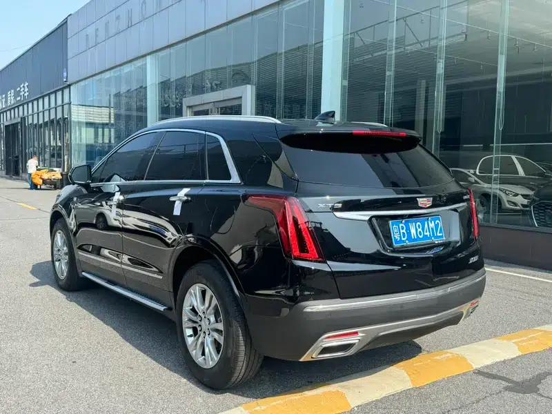 Cadillac XT5 2023 2.0T 2WD Fashion Edition — миниатюра 4