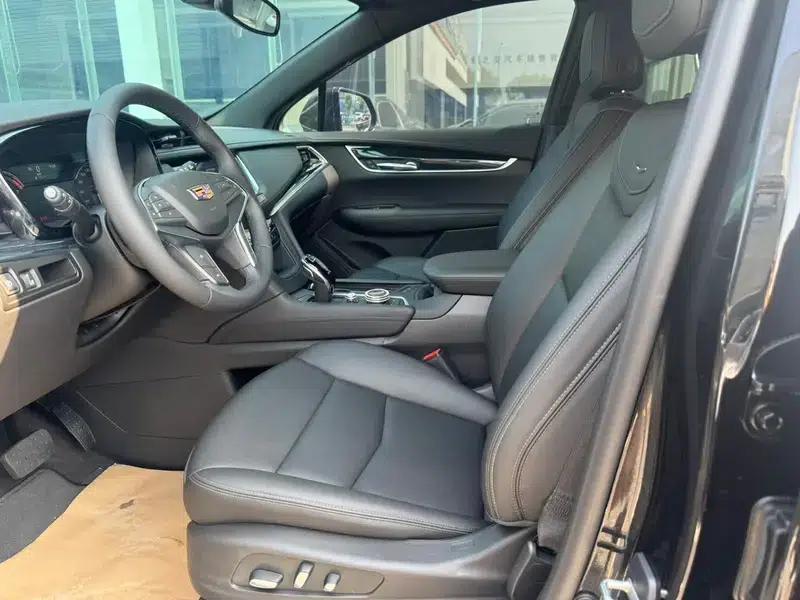 Cadillac XT5 2023 2.0T 2WD Fashion Edition — миниатюра 8