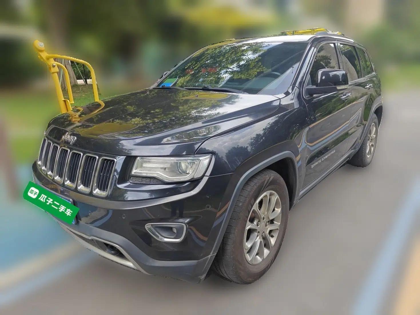 Jeep Grand Cherokee 2015 3.0L Elite Navigation Edition — миниатюра 1