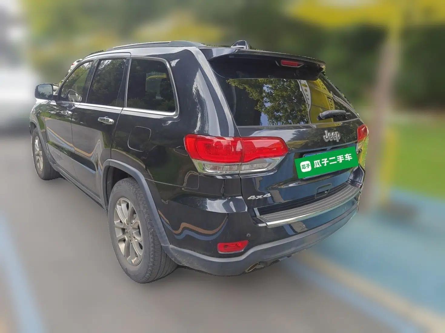 Jeep Grand Cherokee 2015 3.0L Elite Navigation Edition — миниатюра 4