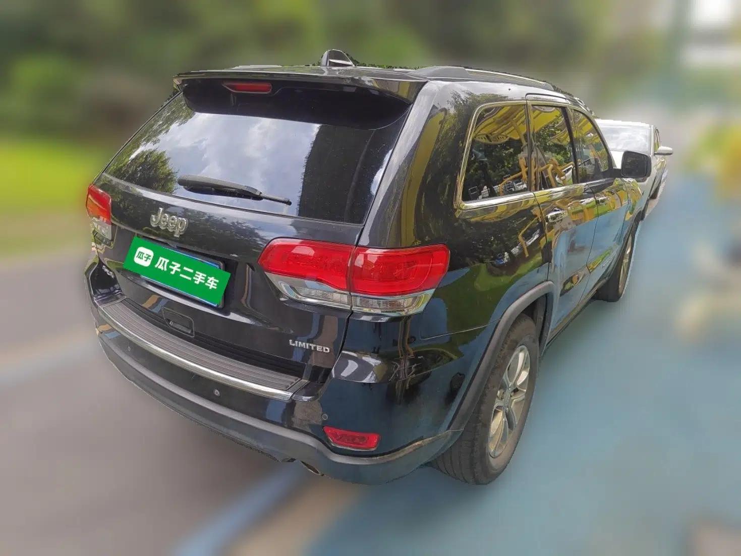 Jeep Grand Cherokee 2015 3.0L Elite Navigation Edition — миниатюра 6