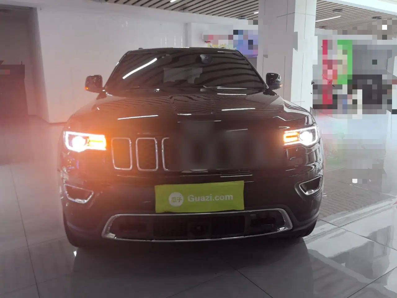 Jeep Grand Cherokee 2020 3.0L Elite Navigation Edition — миниатюра 2
