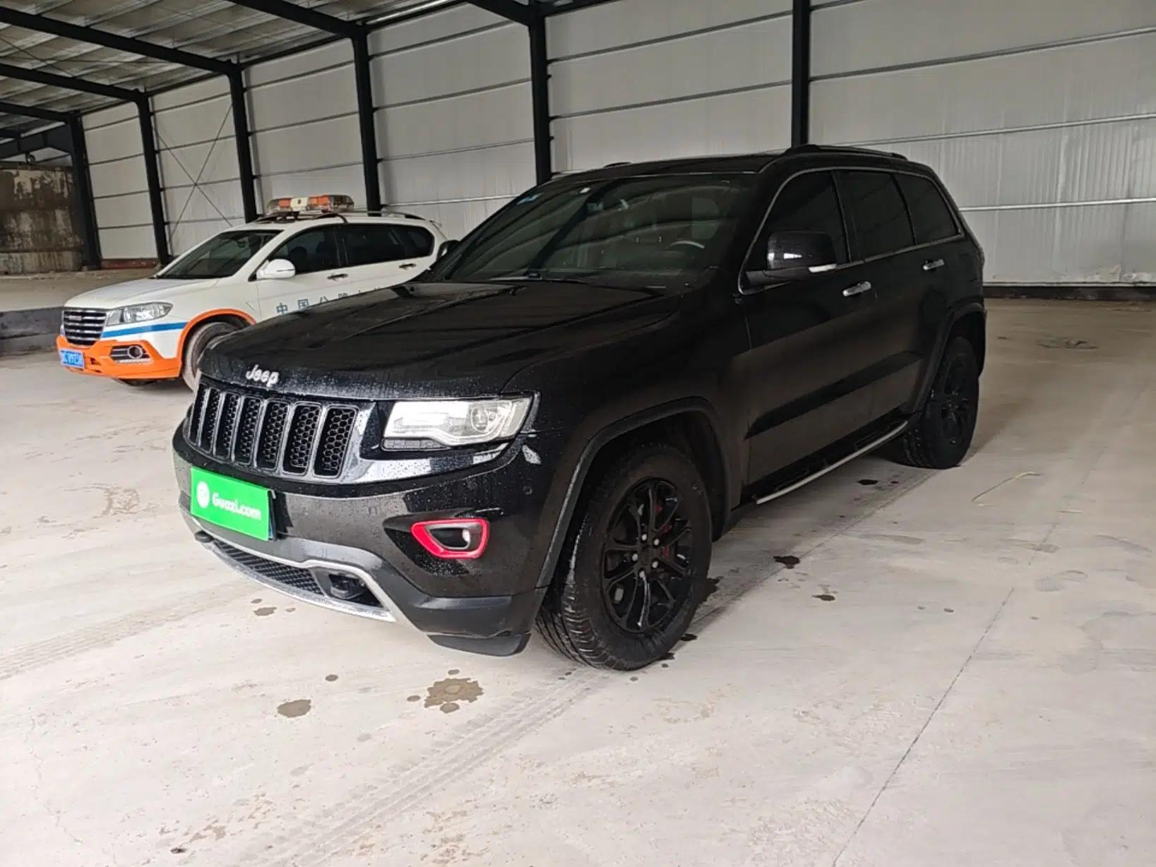 Jeep Grand Cherokee 2015 3.0TD Diesel Comfort Navigation Edition — миниатюра 1