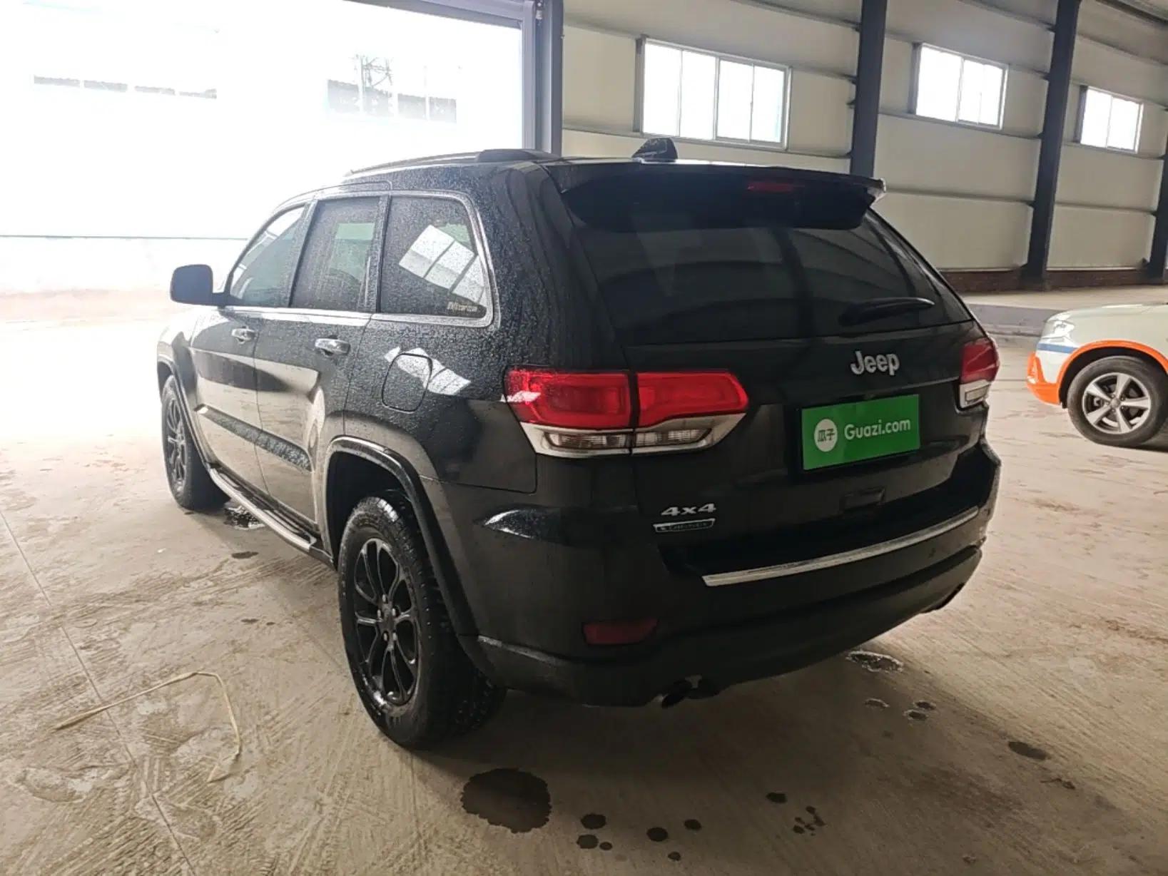 Jeep Grand Cherokee 2015 3.0TD Diesel Comfort Navigation Edition — миниатюра 4