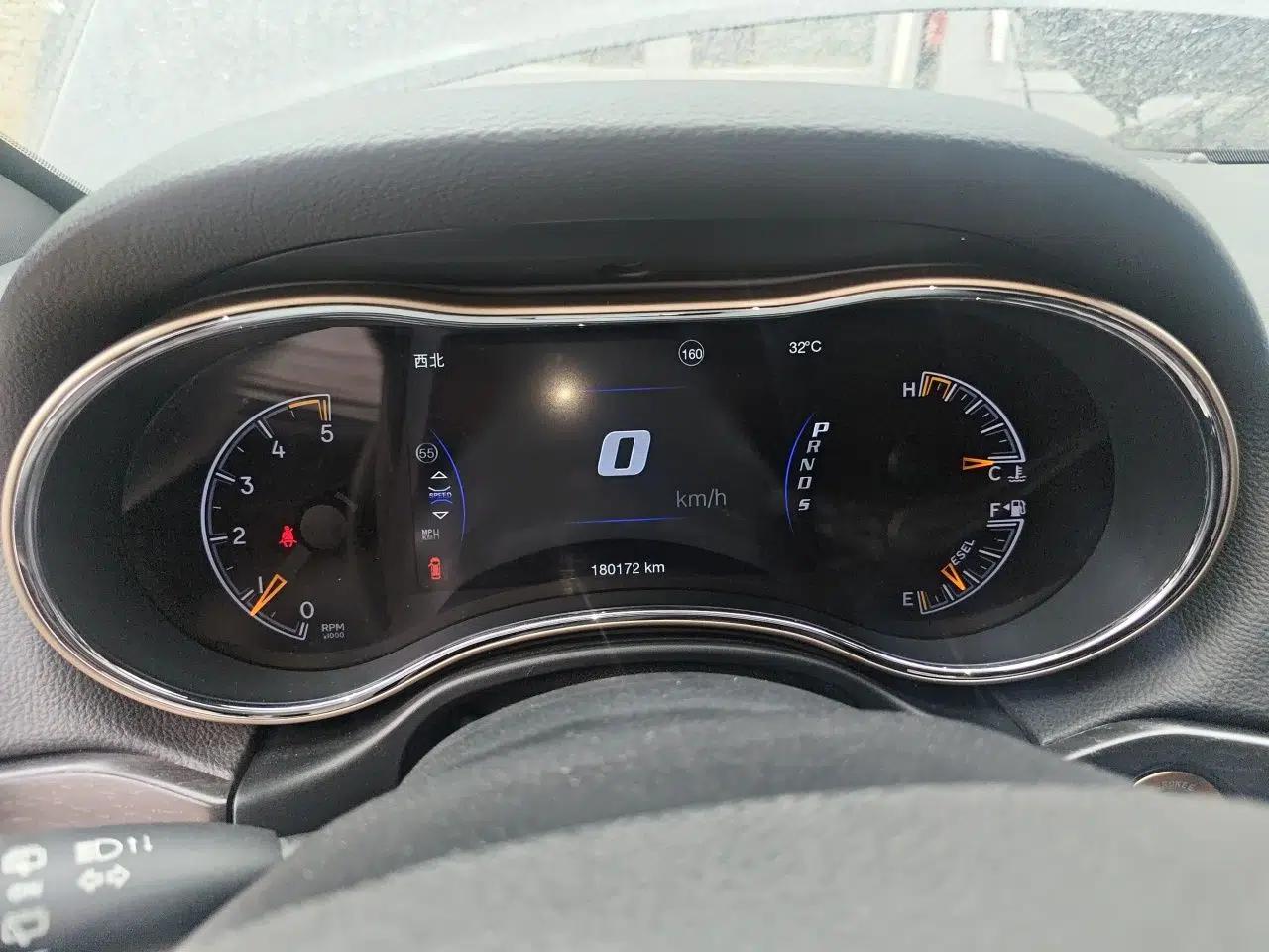 Jeep Grand Cherokee Jeep Grand Cherokee 2014, 3.0-liter U.S. spec, 5 seats (diesel), automatic — миниатюра 11