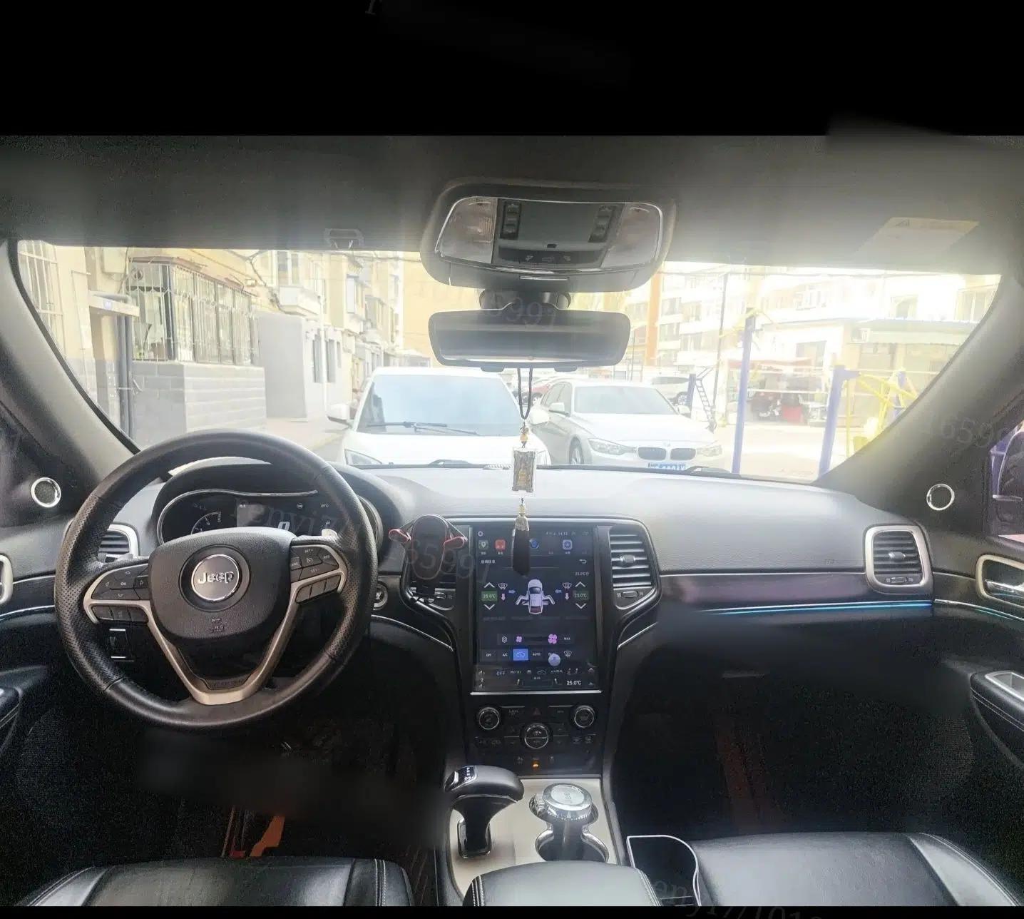 Jeep Grand Cherokee Jeep Grand Cherokee 2014, 3.0-liter U.S. spec, 5 seats (diesel), automatic — миниатюра 9