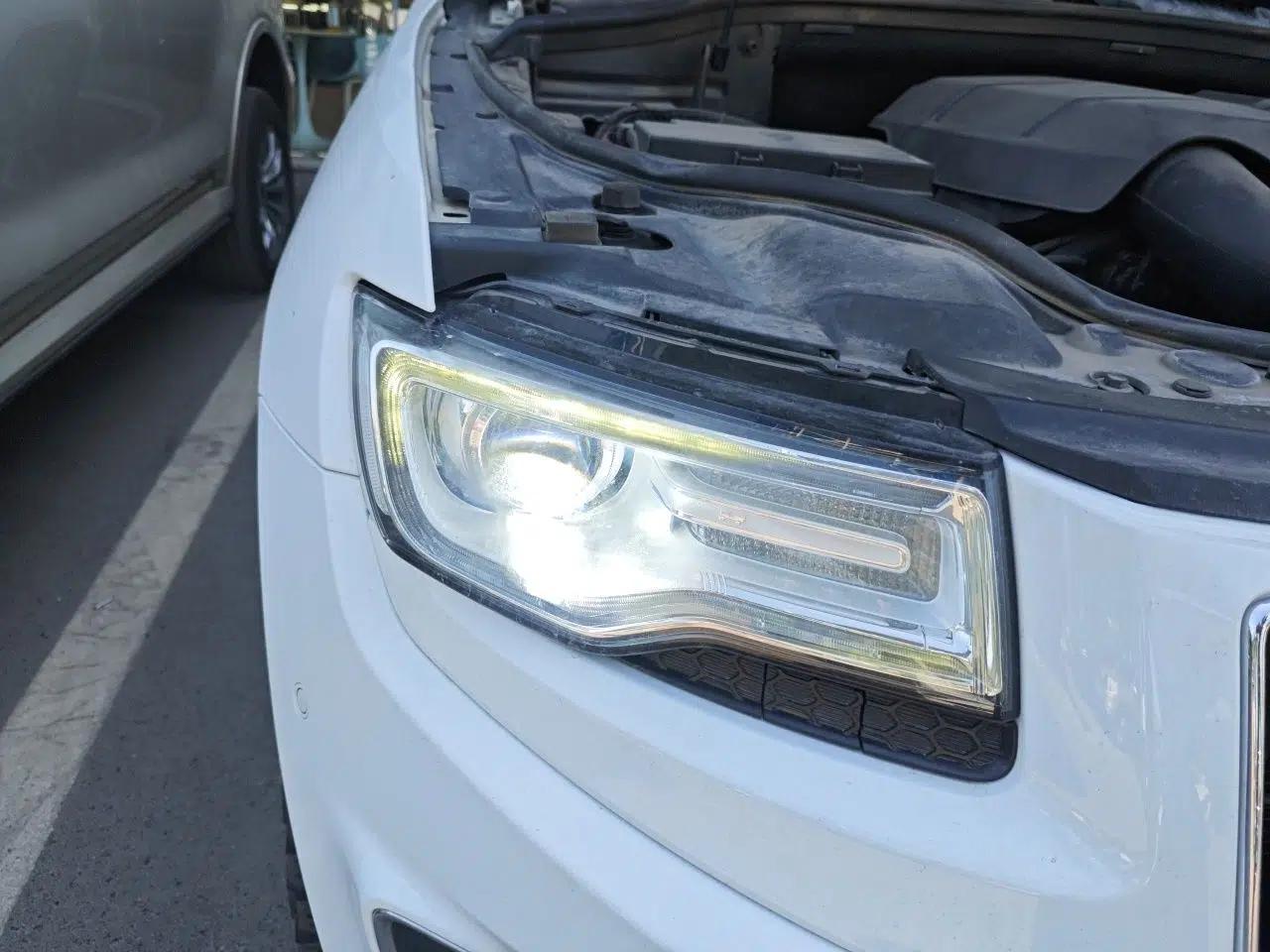 Jeep Grand Cherokee 2014 3.0L Comfort Navigation Edition — миниатюра 7
