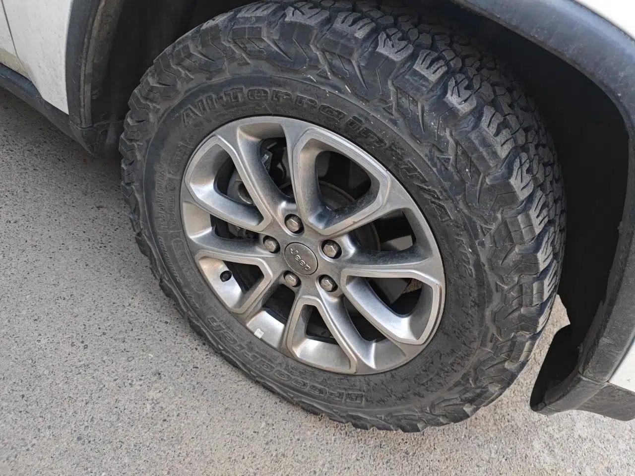Jeep Grand Cherokee 2014 3.0L Comfort Navigation Edition — миниатюра 8