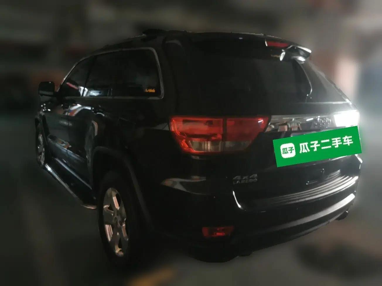 Jeep Grand Cherokee 2013 3.6L Comfort Edition — миниатюра 4