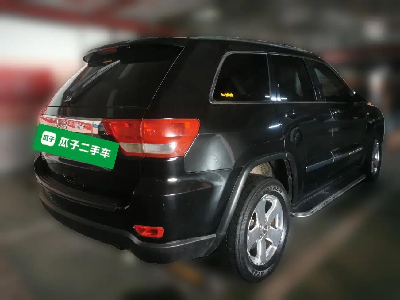 Jeep Grand Cherokee 2013 3.6L Comfort Edition — миниатюра 6