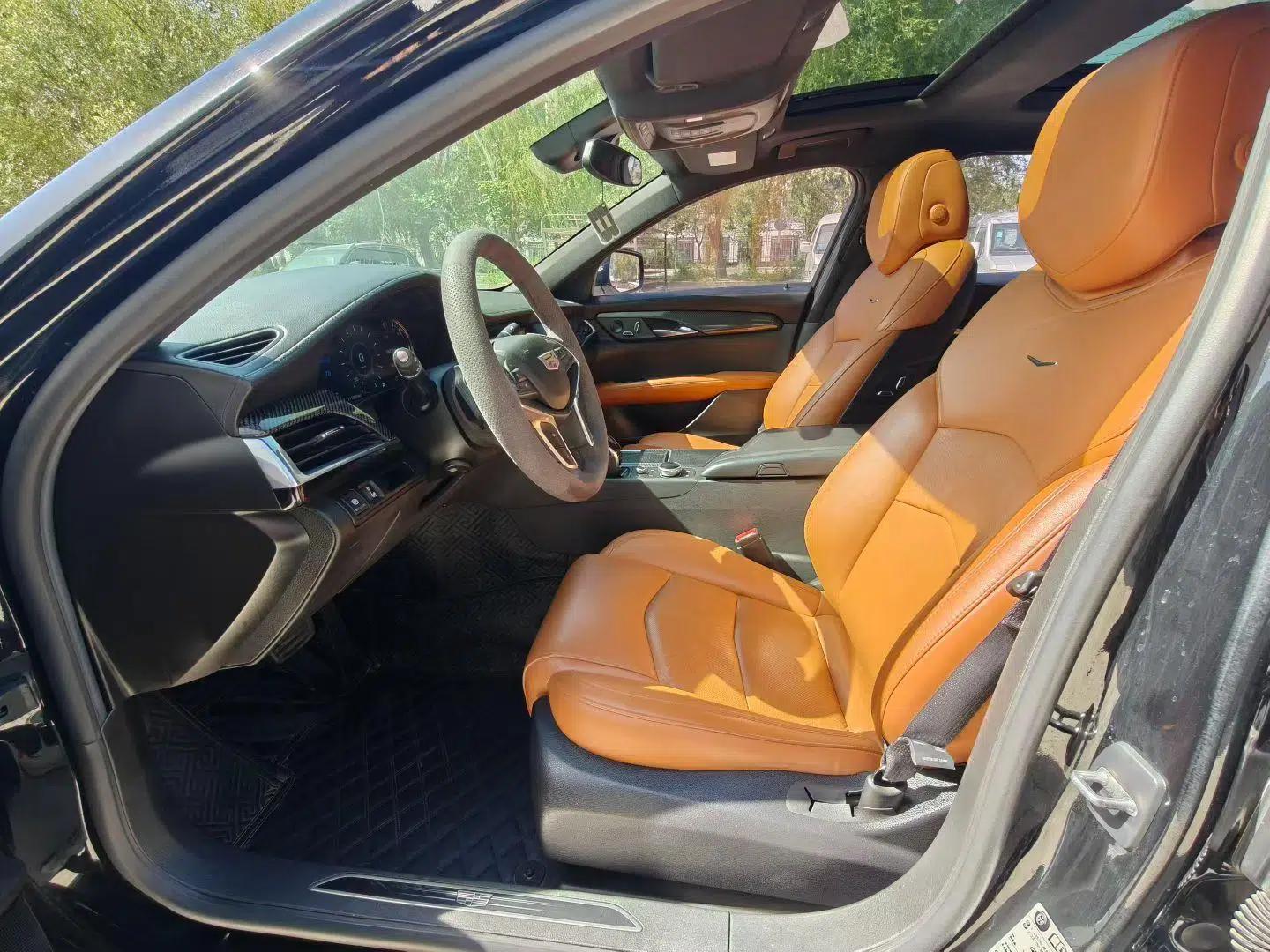 2021 Cadillac CT6 28T Luxury — миниатюра 4