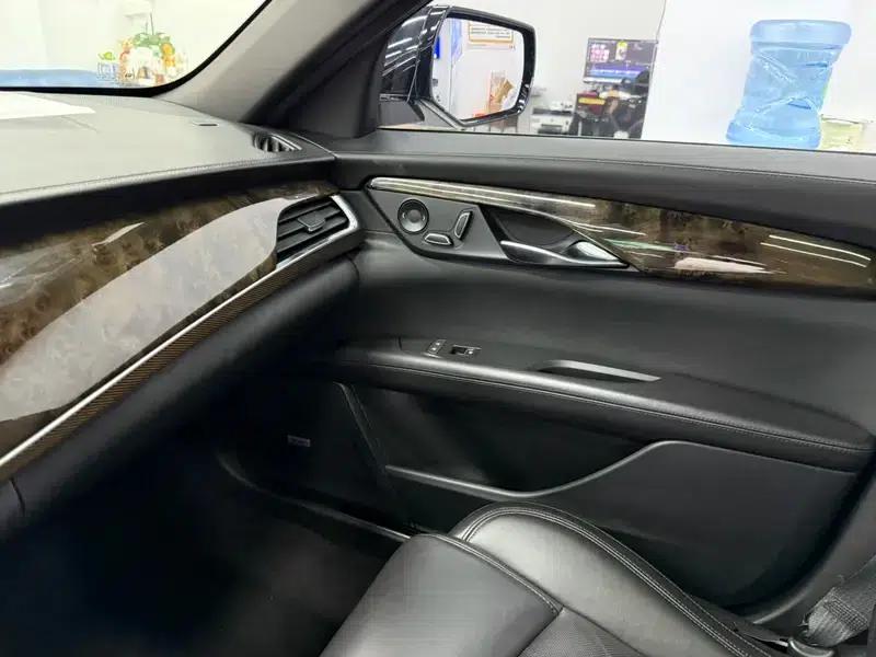 2019 Cadillac CT6 28T Luxury — миниатюра 11