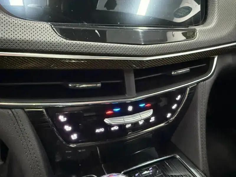 2019 Cadillac CT6 28T Luxury — миниатюра 9