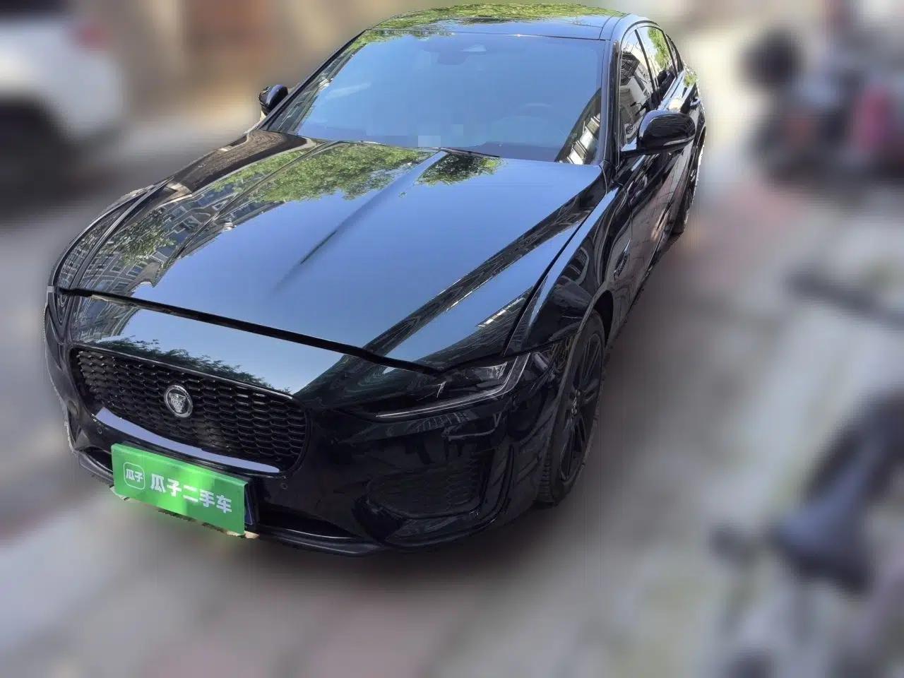 Jaguar XEL 2024 2.0T 250 PS R-DYNAMIC S Ebony Black Sport Edition — миниатюра 1