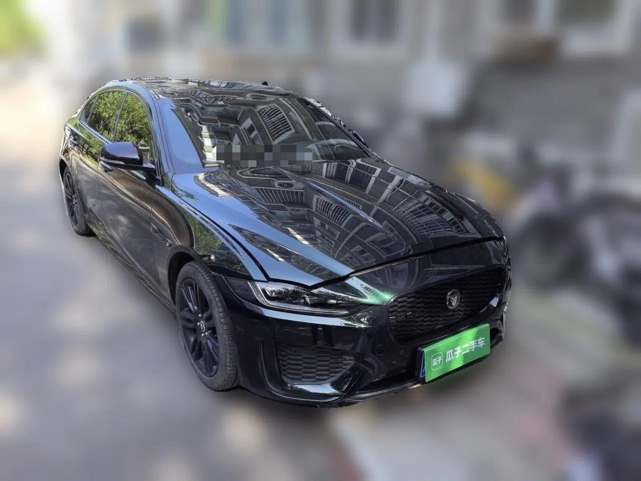 Jaguar XEL 2024 2.0T 250 PS R-DYNAMIC S Ebony Black Sport Edition — миниатюра 3