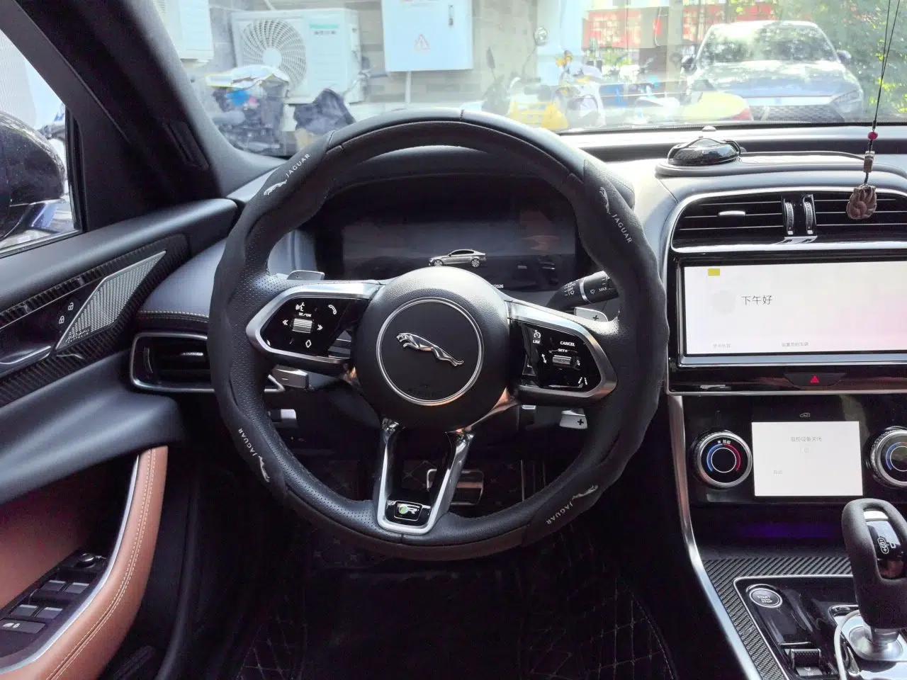 Jaguar XEL 2024 2.0T 250 PS R-DYNAMIC S Ebony Black Sport Edition — миниатюра 10