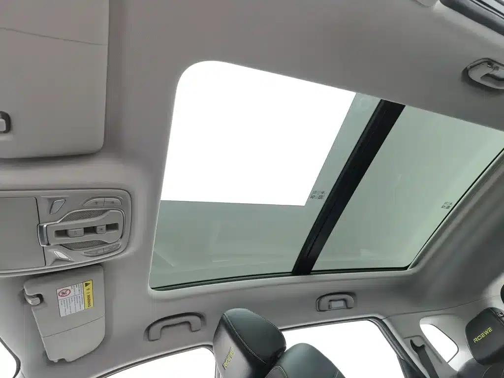 Roewe RX5 2021 PLUS 330TGI Automatic National Trend Smart Edition — миниатюра 14