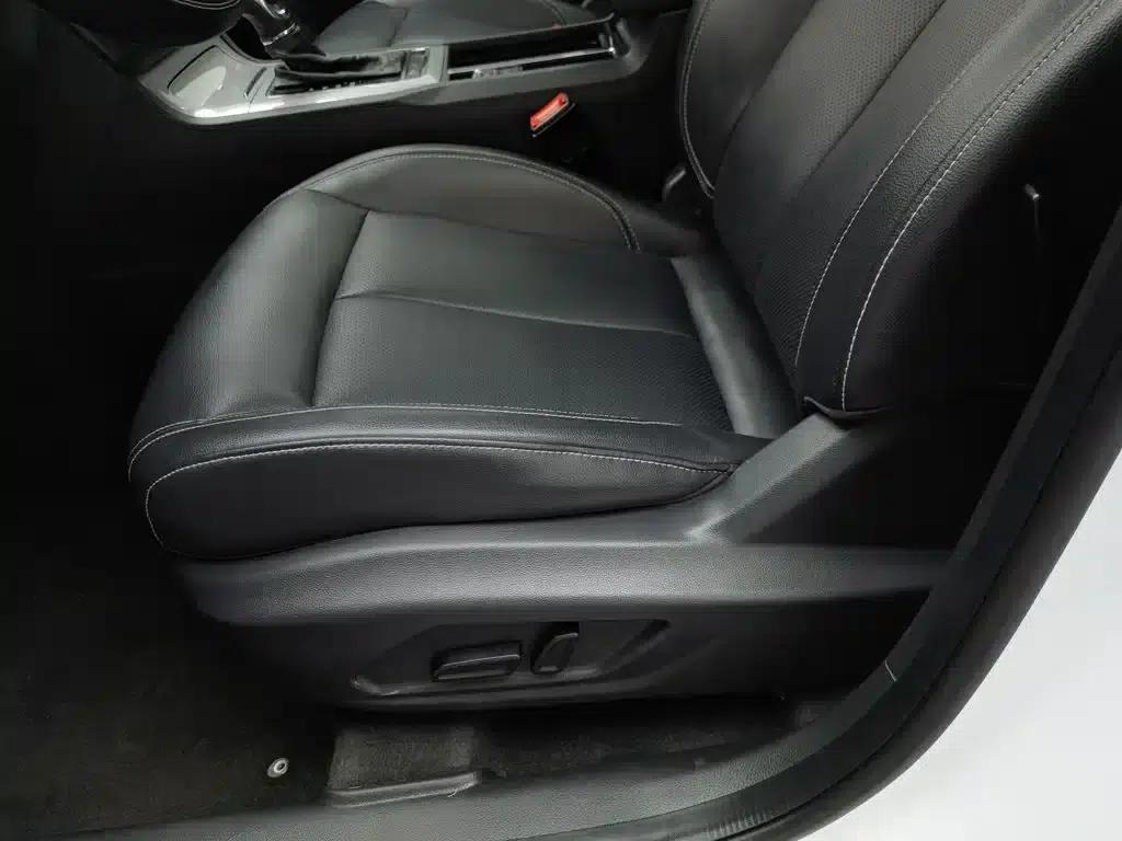 Roewe RX5 2018 20T Two-Wheel Drive Automatic Internet Smart Supreme Edition — миниатюра 20