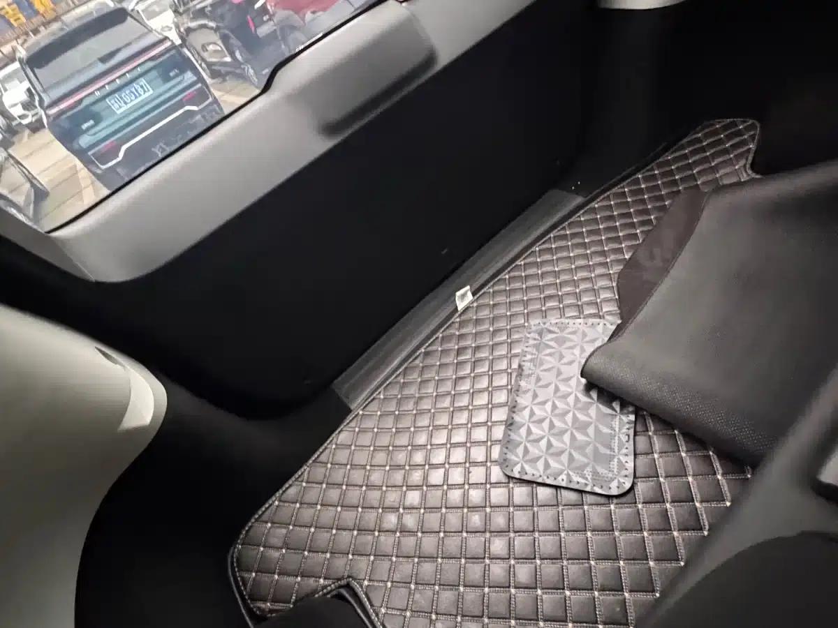 Roewe RX5 2025 PLUS 330TGI Automatic Trendsetting Smart Edition — миниатюра 15