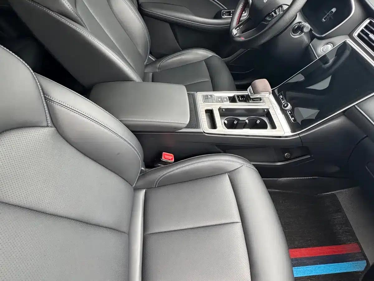 Roewe RX5 2025 PLUS 330TGI Automatic Trendsetting Smart Edition — миниатюра 7