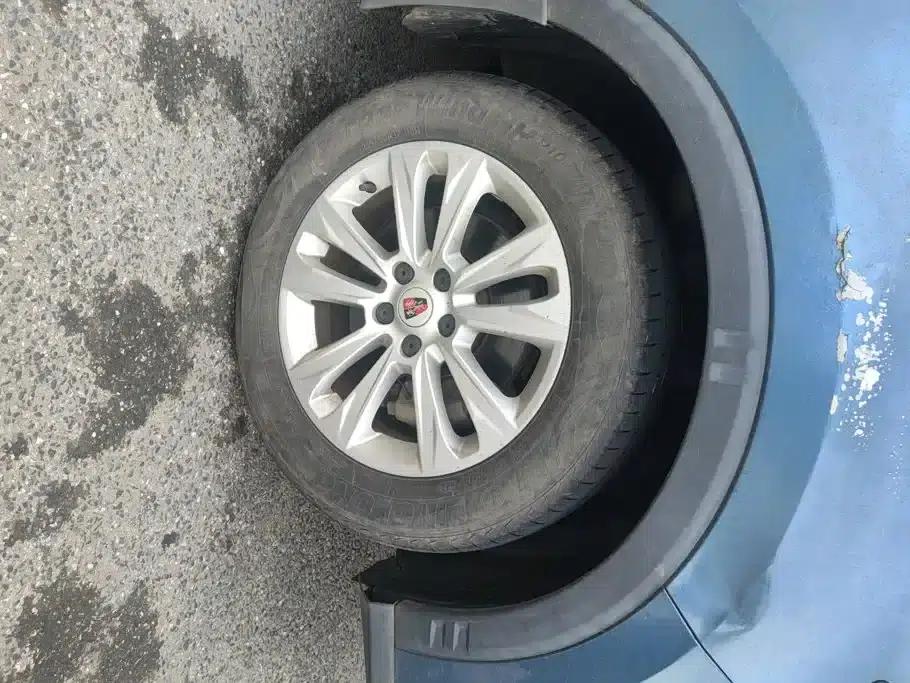 Roewe RX5 2018 20T Two-Wheel Drive Automatic Internet Smart Edition — миниатюра 6