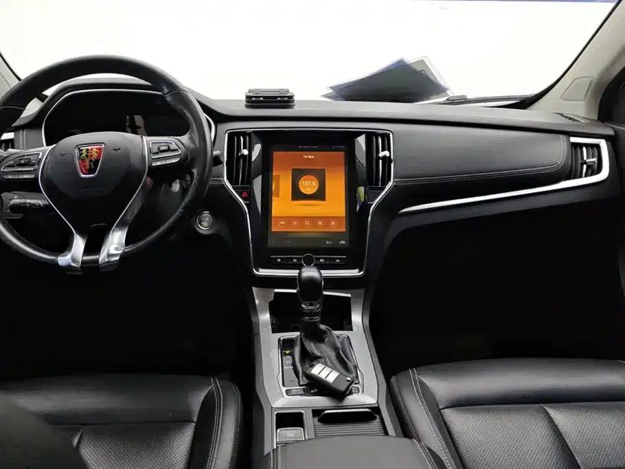 Roewe RX5 2020 20T Automatic 4G Connected Million Edition — миниатюра 13