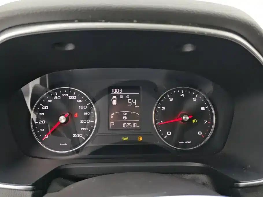 Roewe RX5 2020 20T Automatic 4G Connected Million Edition — миниатюра 14