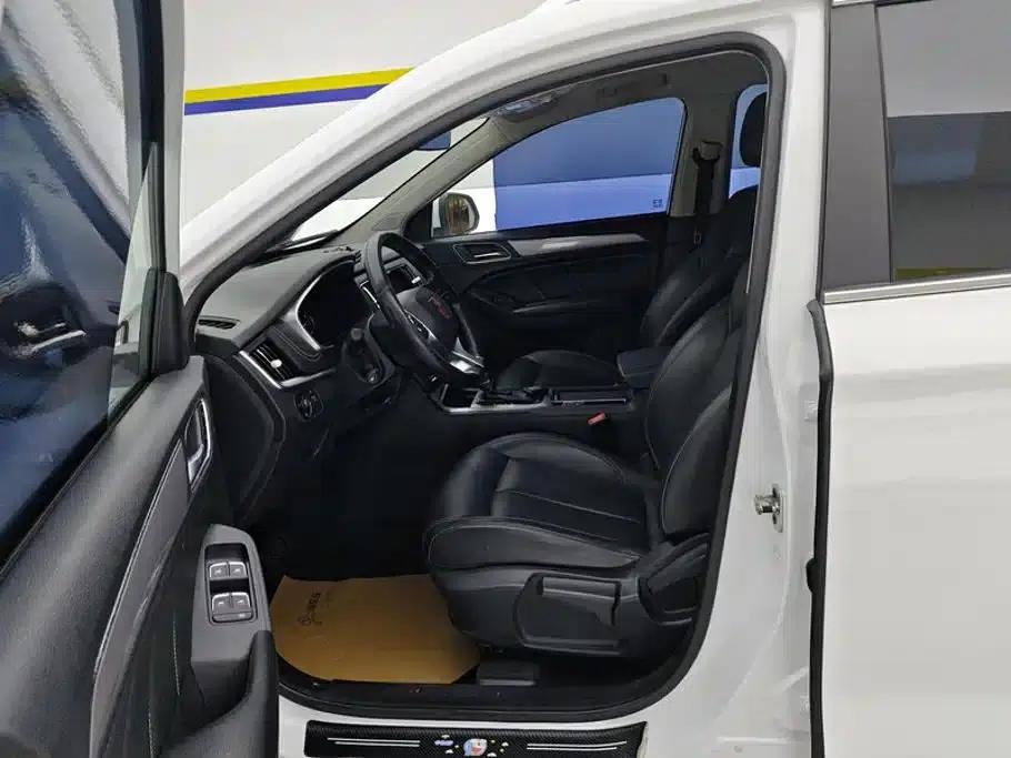 Roewe RX5 2020 20T Automatic 4G Connected Million Edition — миниатюра 9