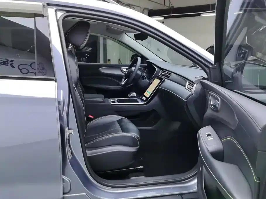 Roewe RX5 2021 PLUS 300TGI Automatic Ali National Trend Flagship Ronglin Edition — миниатюра 8