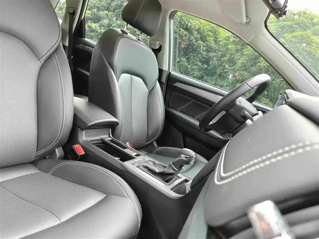 Roewe RX5 2020 20T Automatic 4G Connected Million Edition — миниатюра 18
